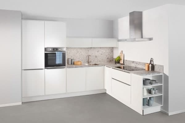 Mat witte keuken